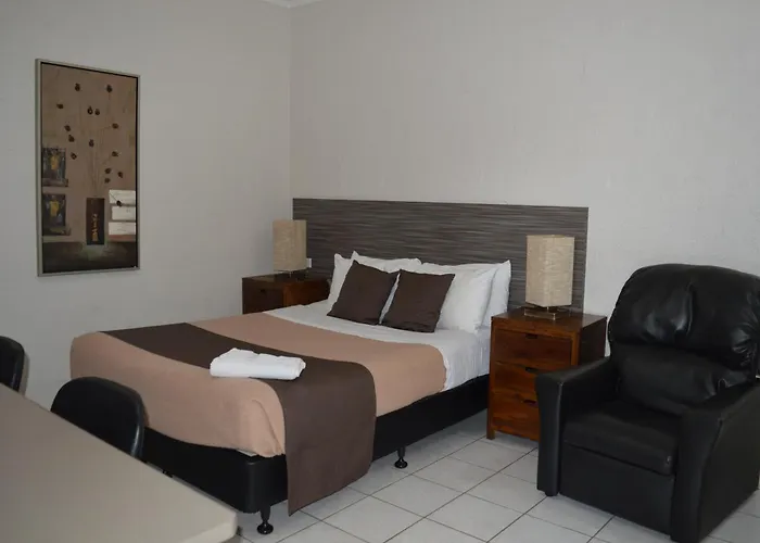 Mid City Motor Inn
