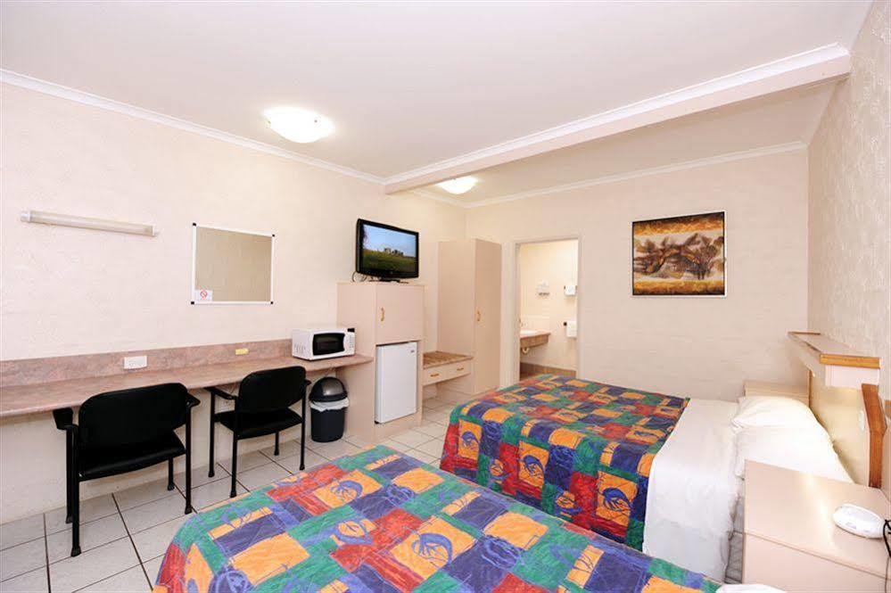 Mid Motor Motel